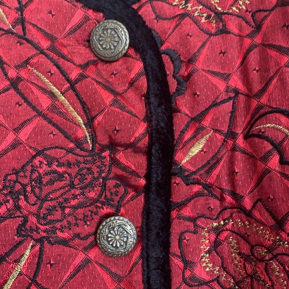 red and black lined lightweight jacket - Picture 2 of 4